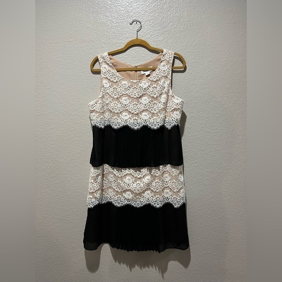 Jessica Simpson Tiered Dress Womens 14 Black Cream Lace Overlay Sleeveless Party - Picture 1 of 9